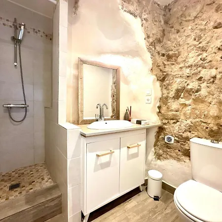 Cocooning Au Coeur Du Suquet דירה